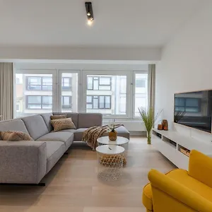 Appartement Recently Renovated, Luxury Near The, Oostende
