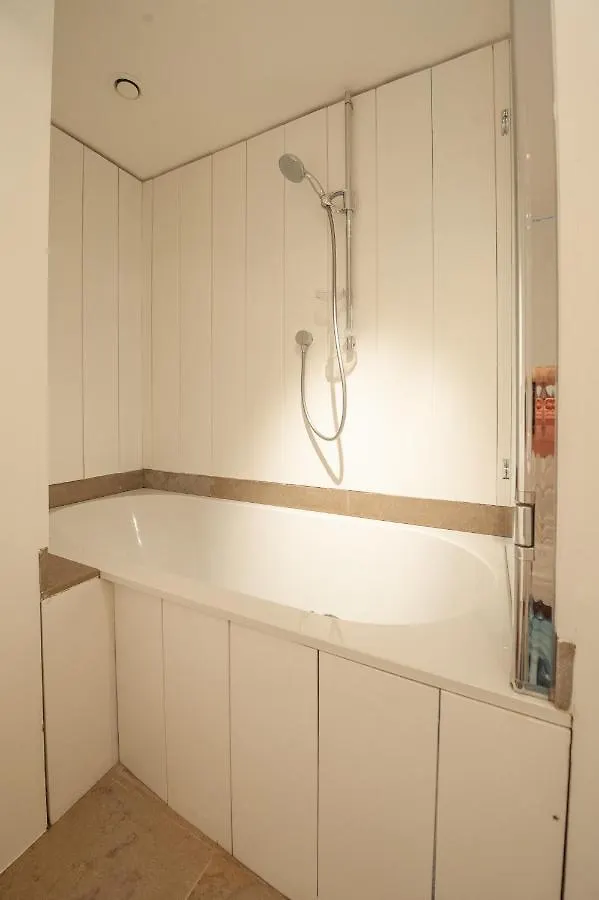 Royal Suite Ascot Ostend Apartment